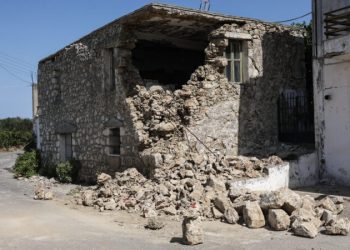 Καταστροφές στο Αρχοντικό Ηρακλείου από τον σεισμό των 5,8 Ρίχτερ, Τρίτη 28 Σεπτεμβρίου 2021.
(EUROKINISSI/ΣΤΕΦΑΝΟΣ ΡΑΠΑΝΗΣ)