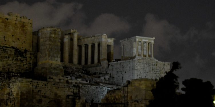 Το ελληνικό σχέδιο για την ενέργεια: Συσκότιση μνημείων και μείωση δημόσιου φωτισμού – Υστατο μέτρο θα είναι οι κυλιόμενες διακοπές ρεύματος στα νοικοκυριά που συμβαίνει ΗΔΗ!