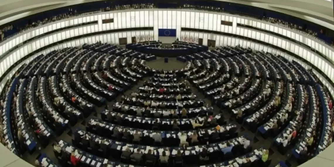Ραγδαίες εξελίξεις για το σκάνδαλο των υποκλοπών: Το Ευρωκοινοβούλιο πιέζει Κ. Μητσοτάκη – Καλεί τον Θ. Κουκάκη