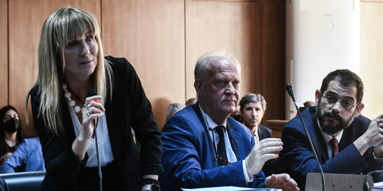 Δίκη στο Ειδικό Δικαστήριο με κατηγορούμενους τον πρώην αναπληρωτή υπουργό Δικαιοσύνης της κυβέρνησης ΣΥΡΙΖΑ - ΑΝΕΛ Δημήτρη Παπαγγελόπουλο και την πρώην επικεφαλής της εισαγγελίας Διαφθοράς Ελένη Τουλουπάκη, Δευτέρα 19 Σεπτεμβρίου 2022.
(ΤΑΤΙΑΝΑ ΜΠΟΛΑΡΗ/EUROKINISSI)