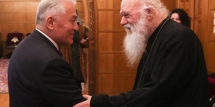 Υπογραφή Μνημονίου Συνεργασίας μεταξύ της Κεντρικής Ευρώπης Δήμων Ελλάδος (Κ.Ε.Δ.Ε.) και του προγράμματος «Πρωτοβουλία για την πρόληψη της ενδοοικογενειακής βίας» του Ιδρύματος Νεότητος και Οικογένειας της Ιεράς Αρχιεπισκοπής Αθηνών--ΧΡΗΣΤΟΣ ΜΠΟΝΗΣ//ΑΡΧΙΕΠΙΣΚΟΠΗ ΑΘΗΝΩΝ