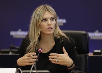 (ÎÝíç Äçìïóßåõóç) Ç åõñùâïõëåõôÞò Åýá ÊáúëÞ ìéëÜåé óôï óõíÝäñéï ôçò Ïëõìðßáò, êáôÜ ôçí 1ç çìÝñá, óôï ÆÜððåéï ÌÝãáñï, ÐÝìðôç 20 Ïêôùâñßïõ 2022. Ôï Olympia Forum III äéïñãáíþíåôáé áðü ôï Ïéêïíïìéêü Öüñïõì ôùí Äåëöþí êáé ôçí åöçìåñßäá ÐÁÔÑÉÓ êáé èá äéåîá÷èåß óôéò 20 Ïêôùâñßïõ 2022 óôï ÆÜððåéï ÌÝãáñï óôçí ÁèÞíá êáé óôéò 21-22 Ïêôùâñßïõ 2022 óôéò åãêáôáóôÜóåéò ôçò Äéåèíïýò ÏëõìðéáêÞò Áêáäçìßáò óôçí Áñ÷áßá Ïëõìðßá. ÁÐÅ-ÌÐÅ/ÔÓÏÌÙÊÏÓ Á.Å/ÂÁÚÏÓ ×ÁÓÉÁËÇÓ