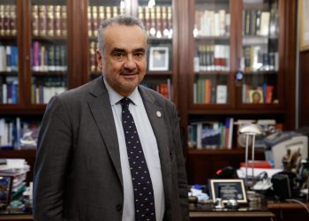 Ο Προέδρος του Δικηγορικού Συλλόγου Αθηνών Δημητρής Βερβεσός την Δευτέρα 3 Νοεμβρίου 2025. ΝΟΜΙΚΗ ΒΙΒΛΙΟΘΗΚΗ/ΒΑΣΙΛΗΣ ΡΕΜΠΑΠΗΣ